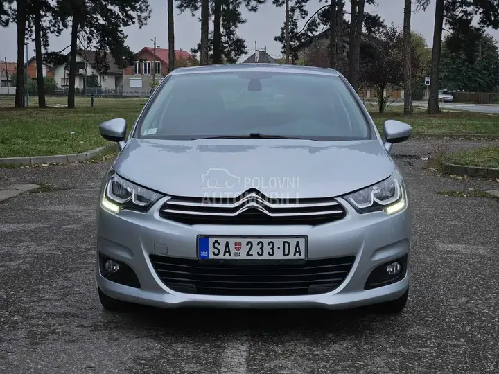 Citroen C4 2015 photo 2