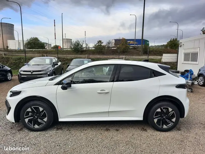 Renault Clio 2026 photo 4
