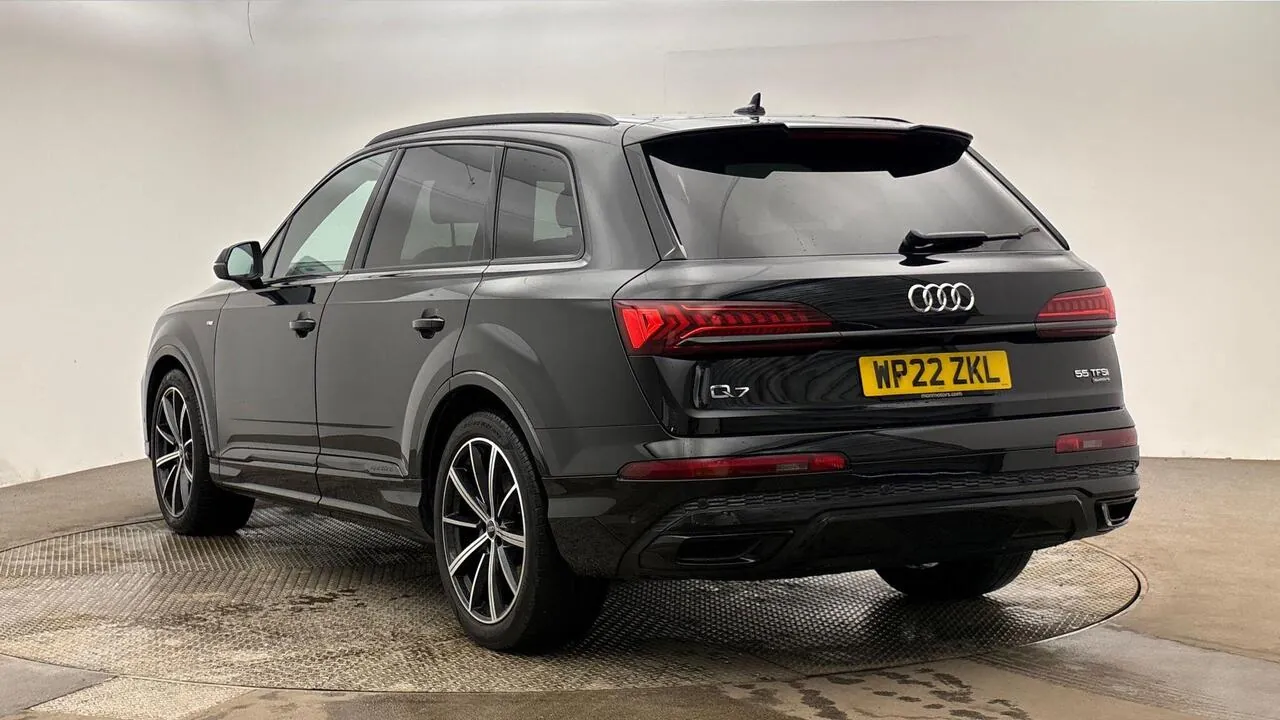 Audi Q7 2022 photo 2