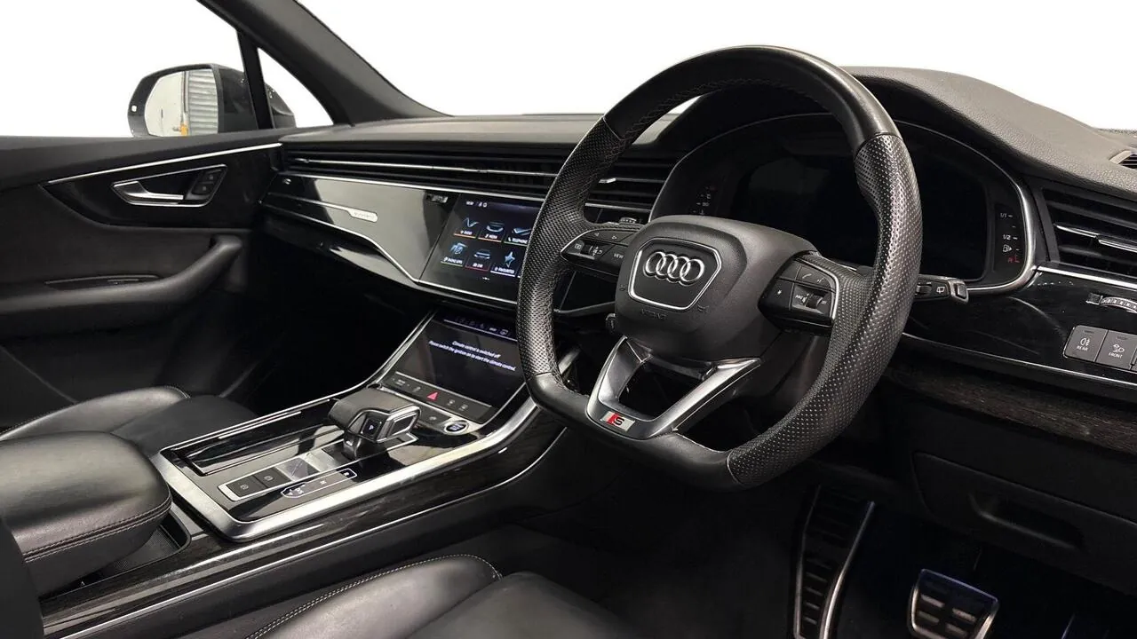Audi Q7 2022 photo 5