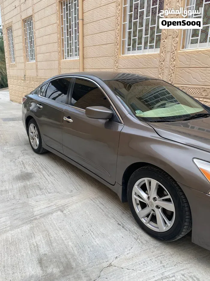 Nissan Altima 2015 photo 3