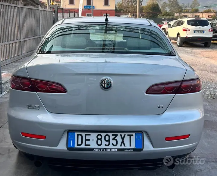 Alfa Romeo 159 2006 photo 5