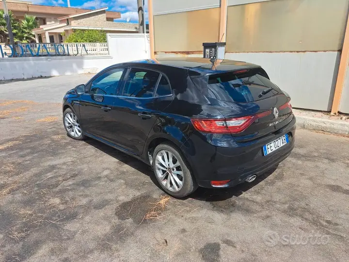 Renault Megane 2016 photo 2
