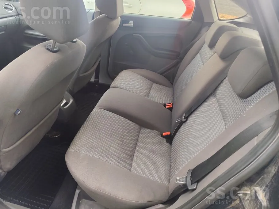 Ford Focus 2008 photo 3