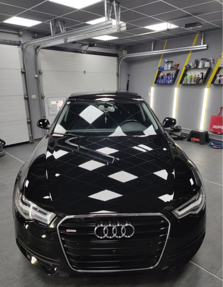 Audi A6 2011 photo 2