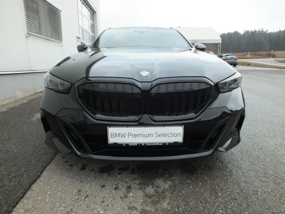 BMW 5 Series 2024 photo 3