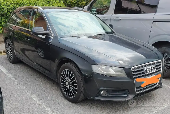 Audi A4 2011 photo 3