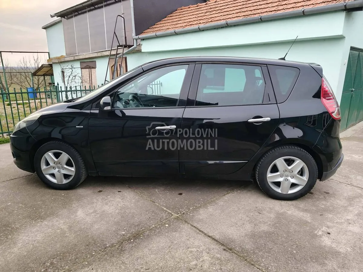 Renault Scenic 2011 photo 3