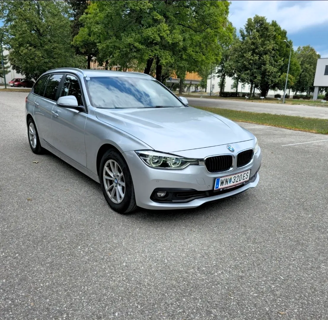 BMW 3 Series 2017 photo 3