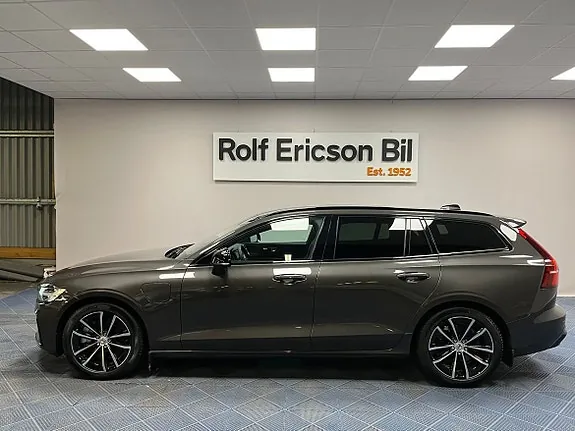 Volvo V60 2025 photo 2