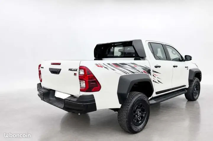 Toyota Hilux 2026 photo 2
