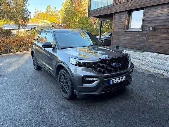 Ford Explorer 2024 photo 2