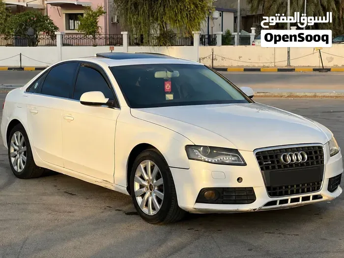Audi A4 2012 photo 2