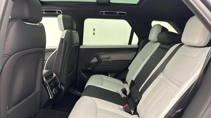Land Rover Range Rover Sport 2025 photo 4
