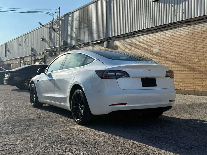 Tesla Model 3 2019 photo 4