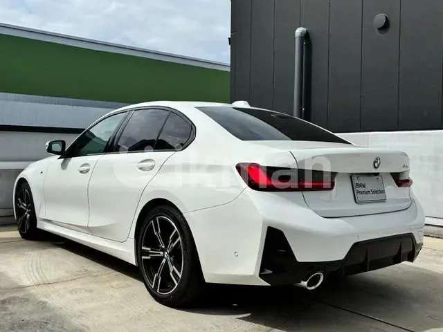 BMW 320I 2025 photo 4