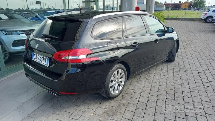 Peugeot 308 2020 photo 5
