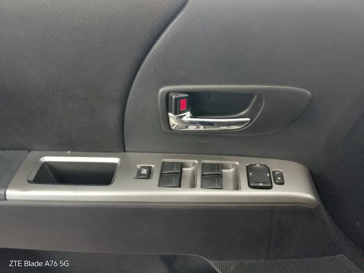 Mazda Mazda5 2008 photo 3