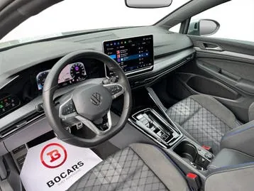 Volkswagen Golf 2025 photo 2