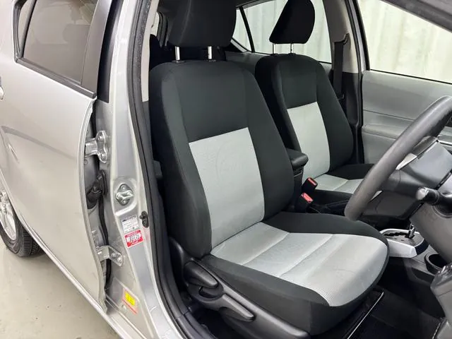 Toyota Aqua S 2012 photo 4