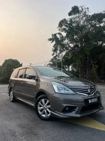 Nissan Grand Livina