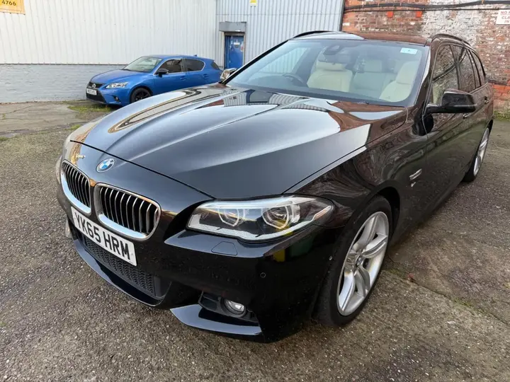 BMW 5 Series 2015 photo 4