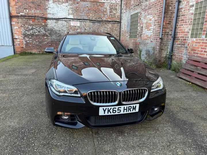 BMW 5 Series 2015 photo 2