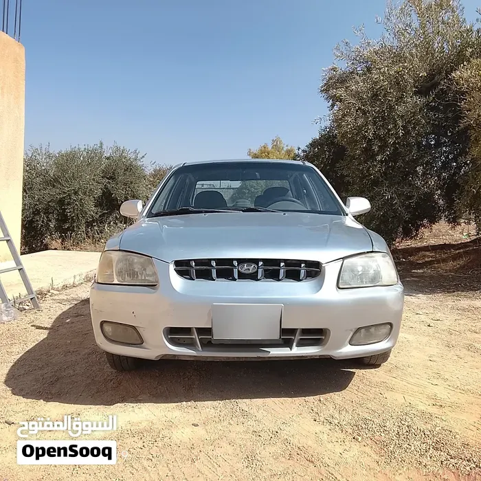 Hyundai Verna 2000 photo 3
