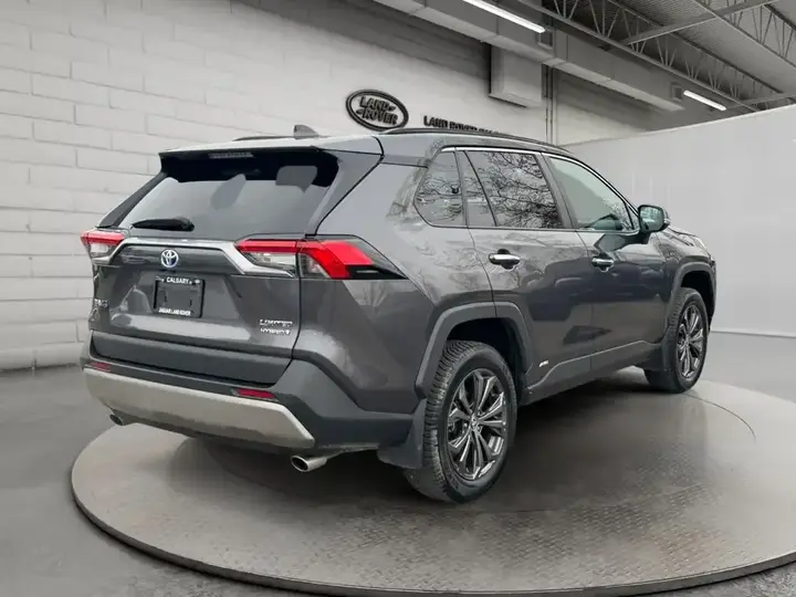 Toyota Rav4 2024 photo 5