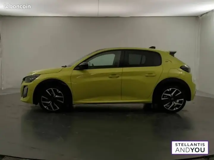 Peugeot 208 2024 photo 2