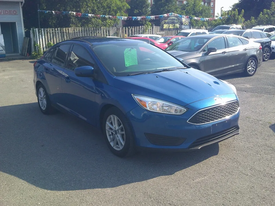 Ford Focus 2018 photo 2