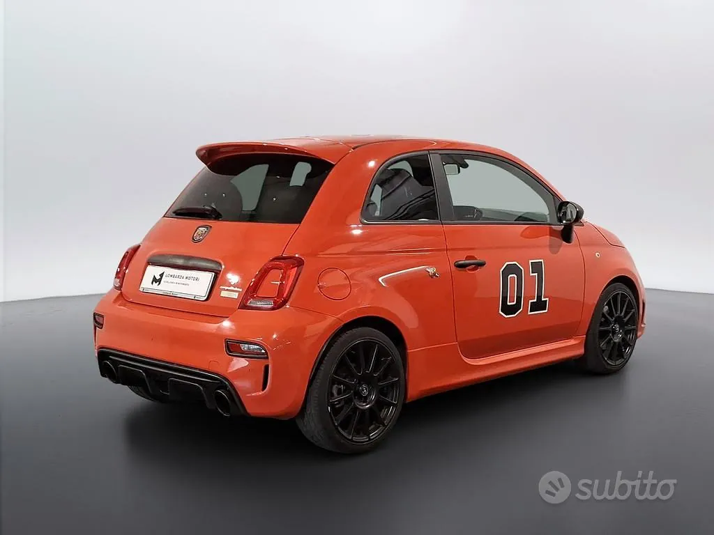 Abarth 595 2023 photo 2