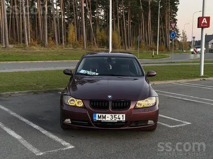 BMW 320I 2006 photo 2