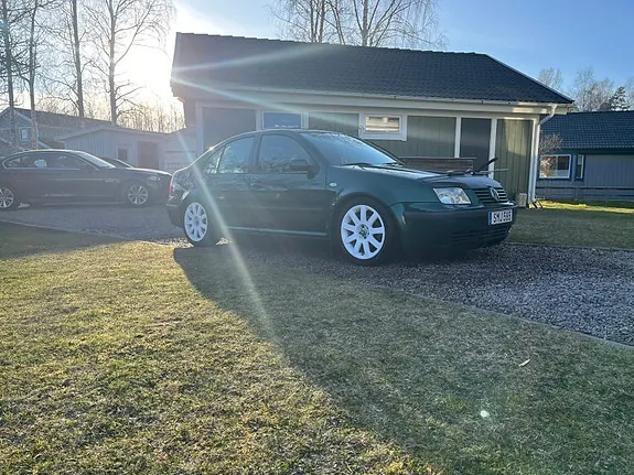 Volkswagen Bora 2001 photo 2