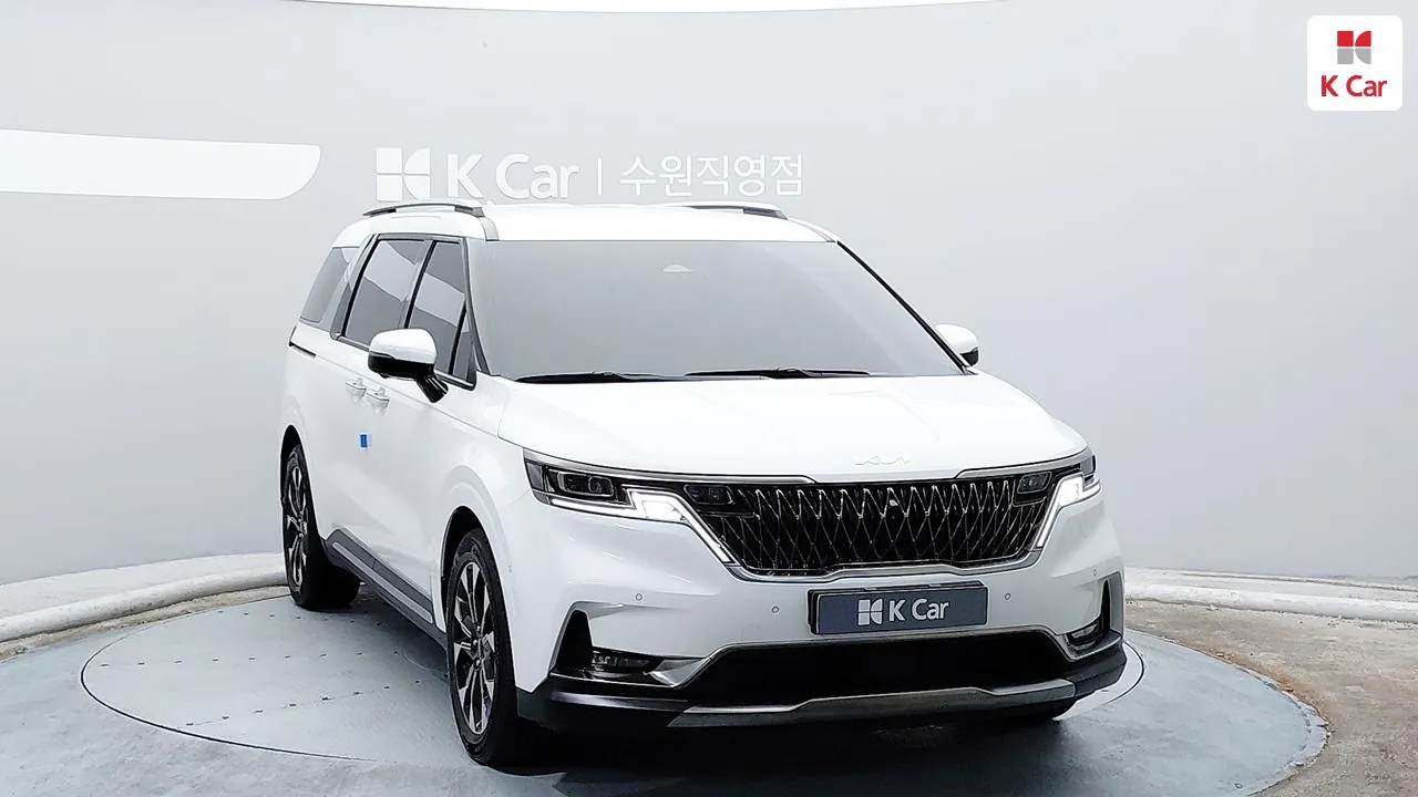 Kia Carnival 2023 photo 3