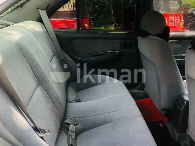 Nissan Sunny 1996 photo 4