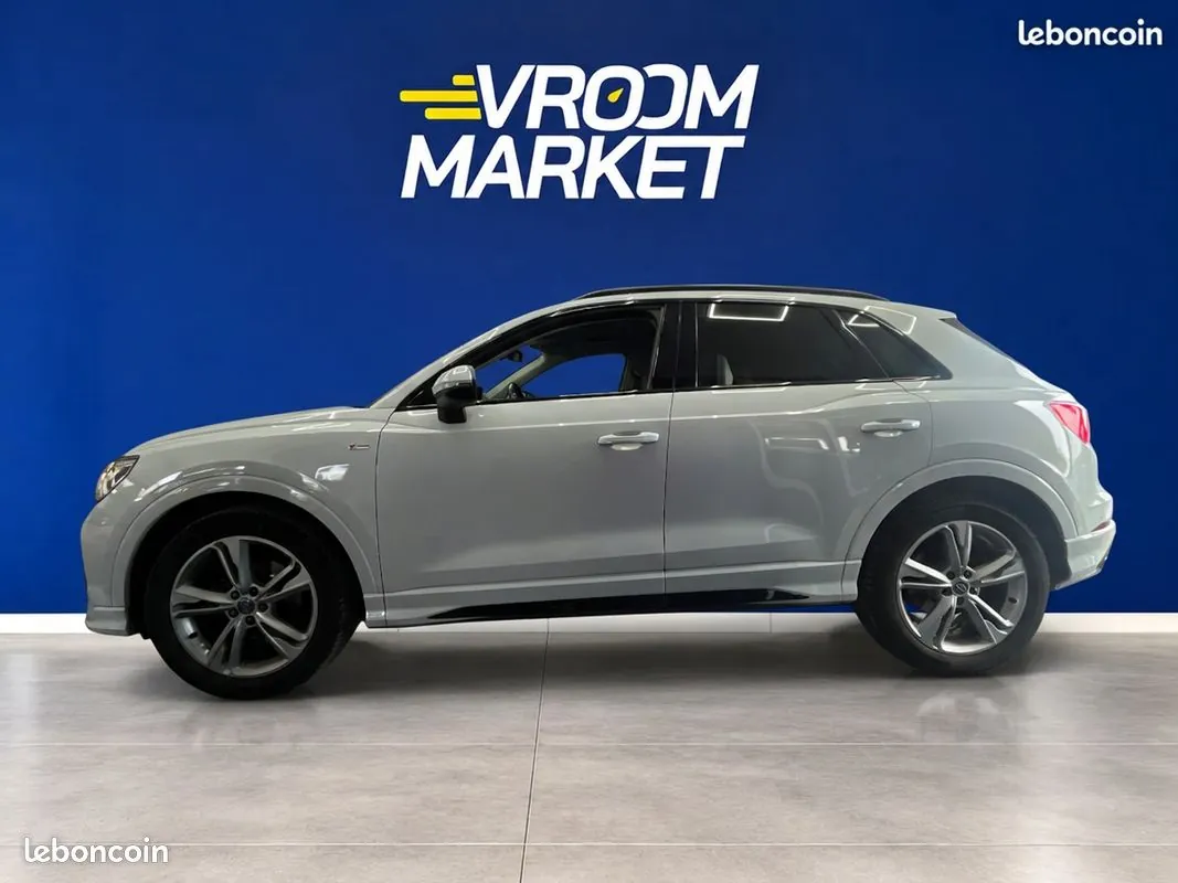 Audi Q3 2019 photo 2