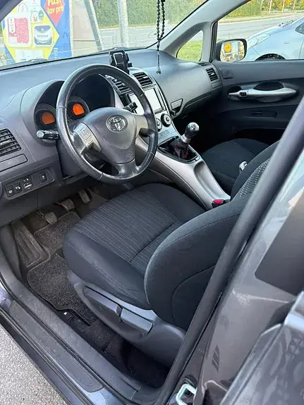 Toyota Auris 2007 photo 3