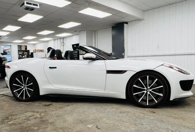 Jaguar F-Type 2017 photo 5