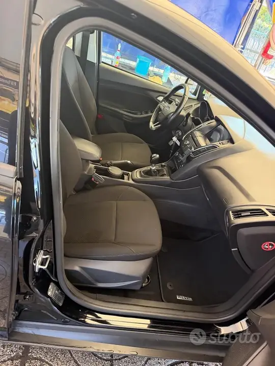 Ford Focus 2016 photo 3