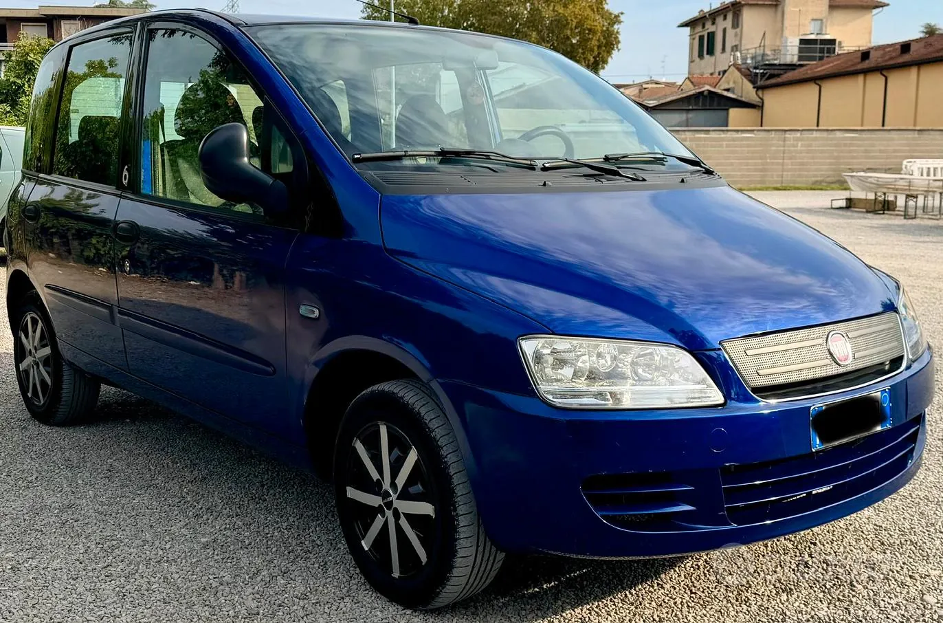 Fiat Multipla 2010 photo 2