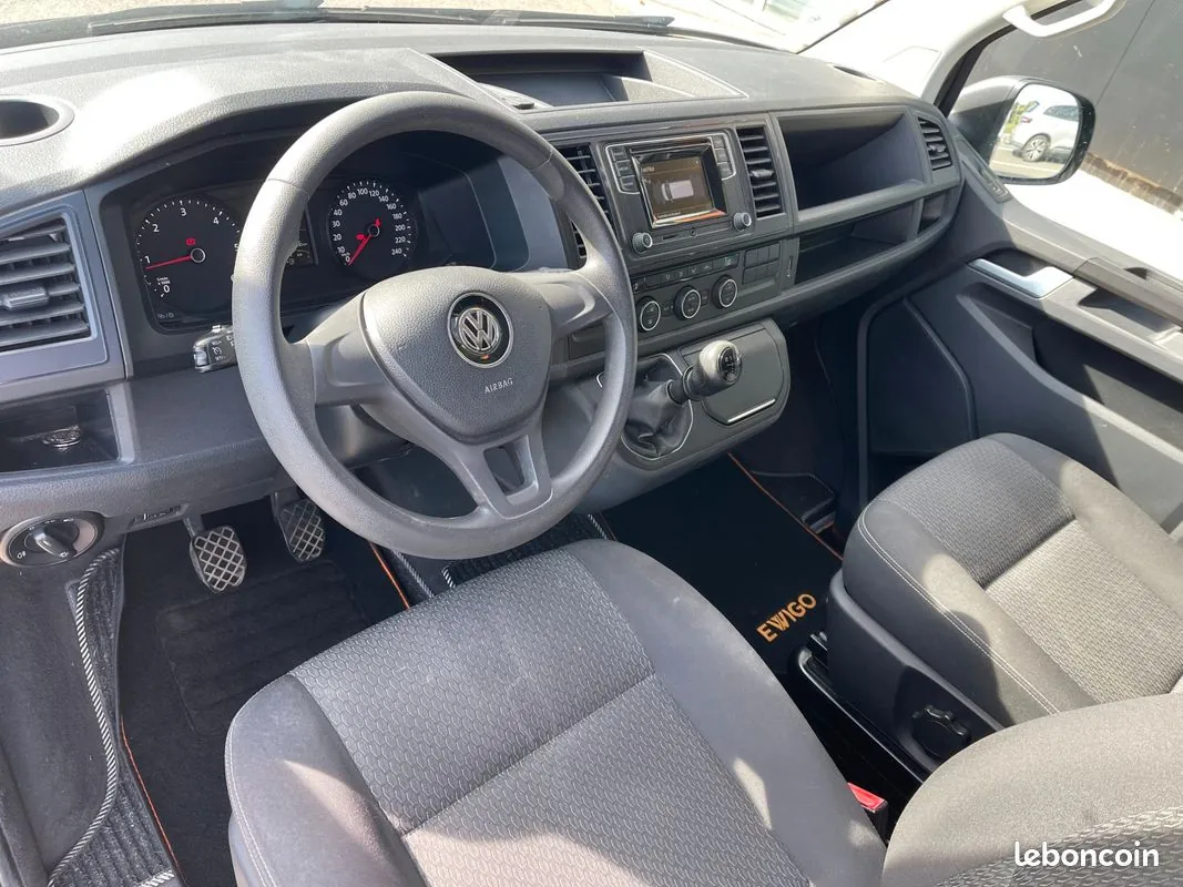 Volkswagen Multivan 2015 photo 4