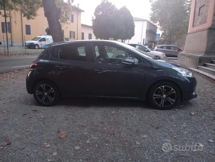 Peugeot 2008 2014 photo 2