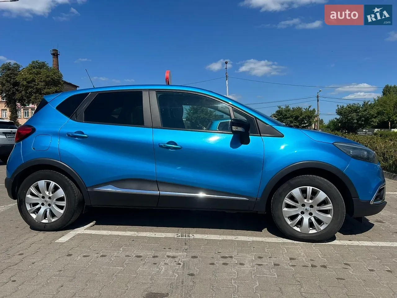 Renault Captur 2016 photo 2