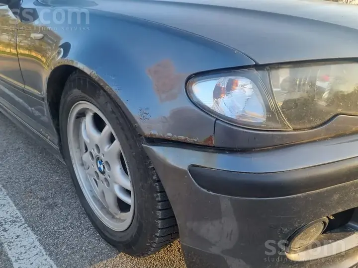 BMW 320 2003 photo 2
