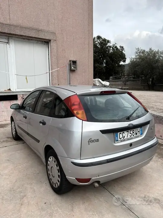 Ford Focus 2003 photo 3