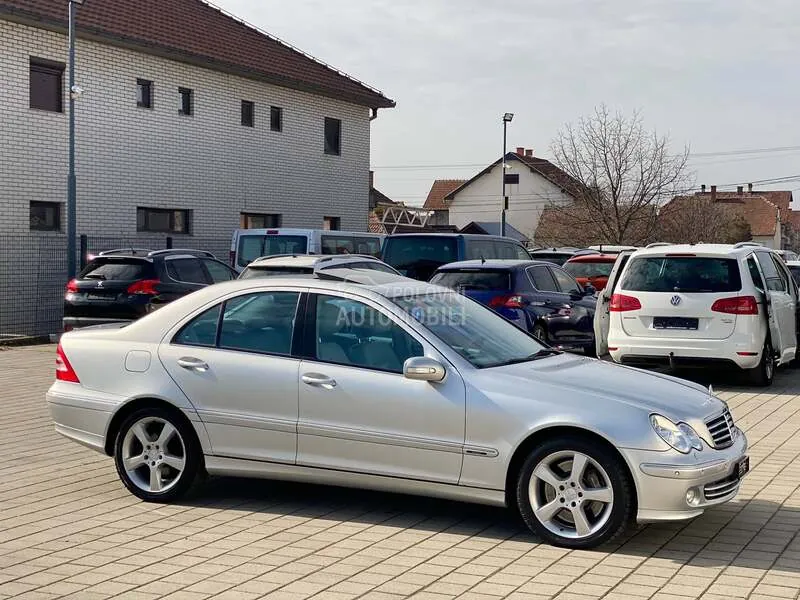 Mercedes-Benz C-Class 2006 photo 5