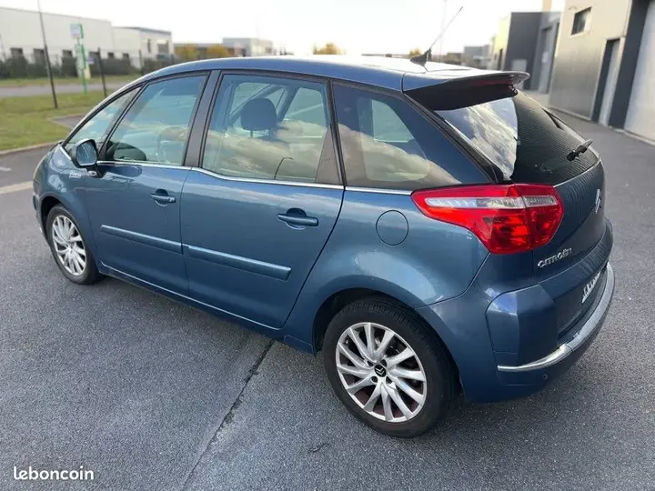 Citroen C4 Picasso 2009 photo 4