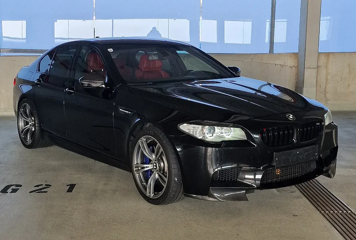 BMW 5Er-Reihe M5 2012 photo 2