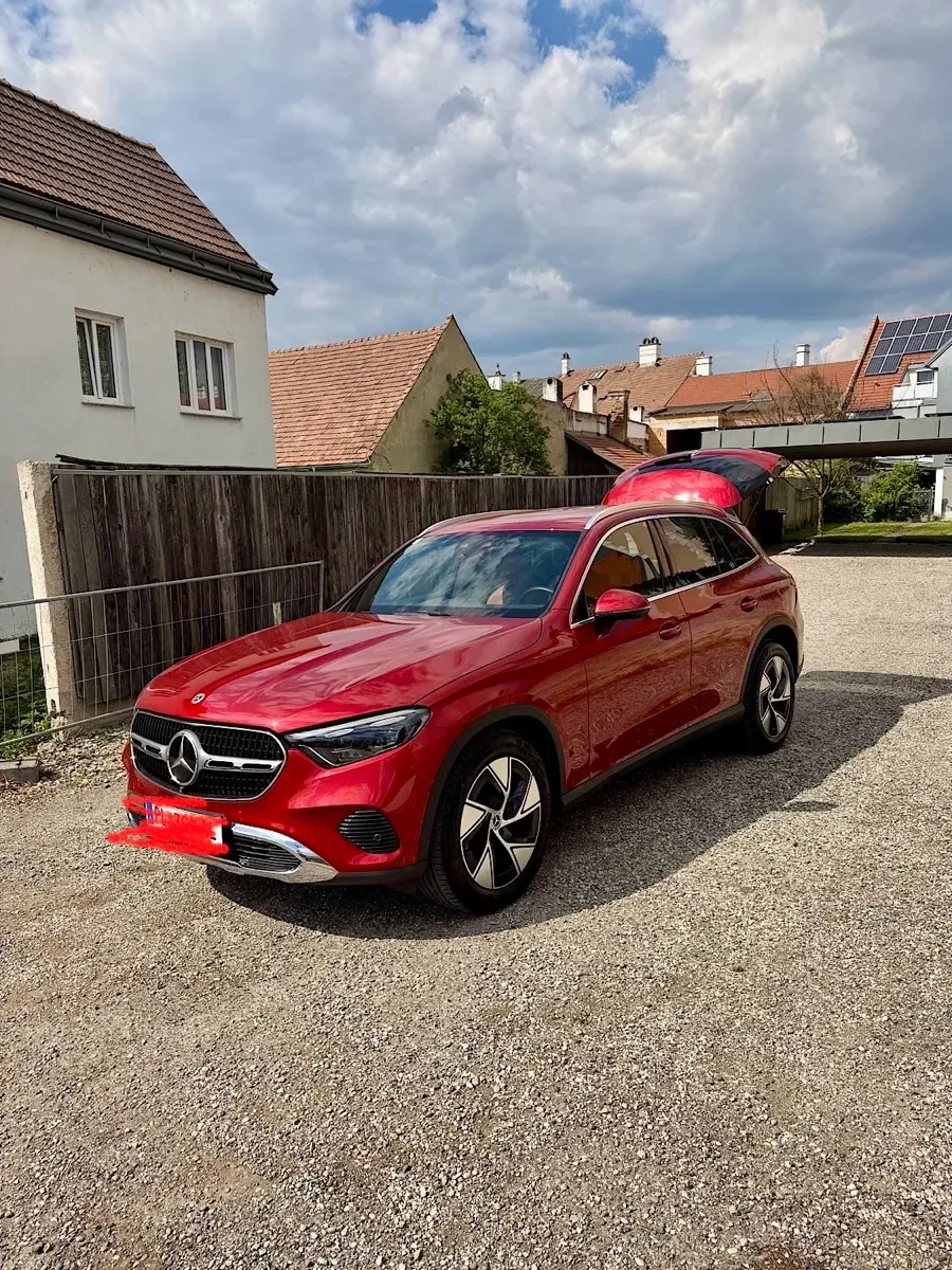 Mercedes-Benz Glc-Class 2022 photo 2
